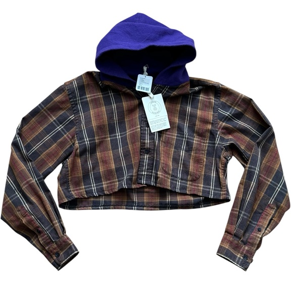 Urban Renewal Tops - URBAN RENEWAL brown plaid flannel crop hooded up-cycled shirt size Small - NWT!